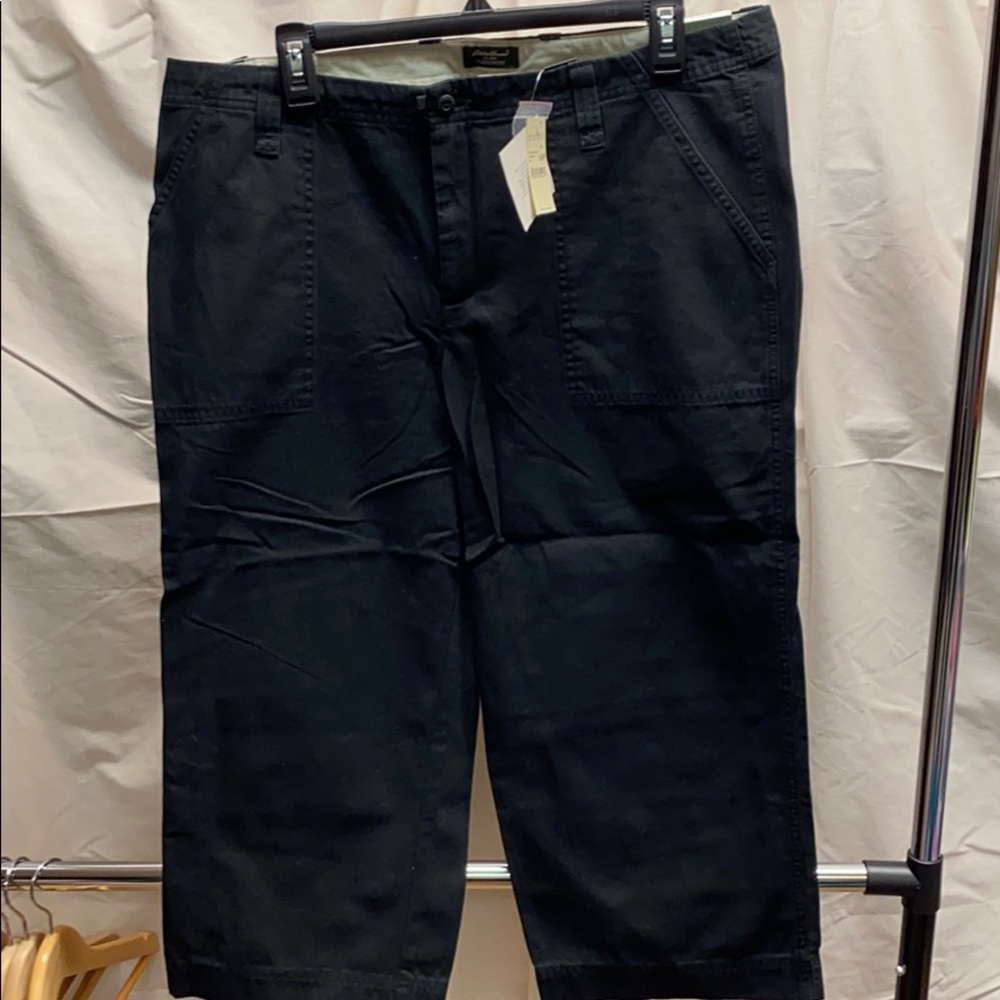 NWT 16P Eddie Bauer black capris - Vashon fit